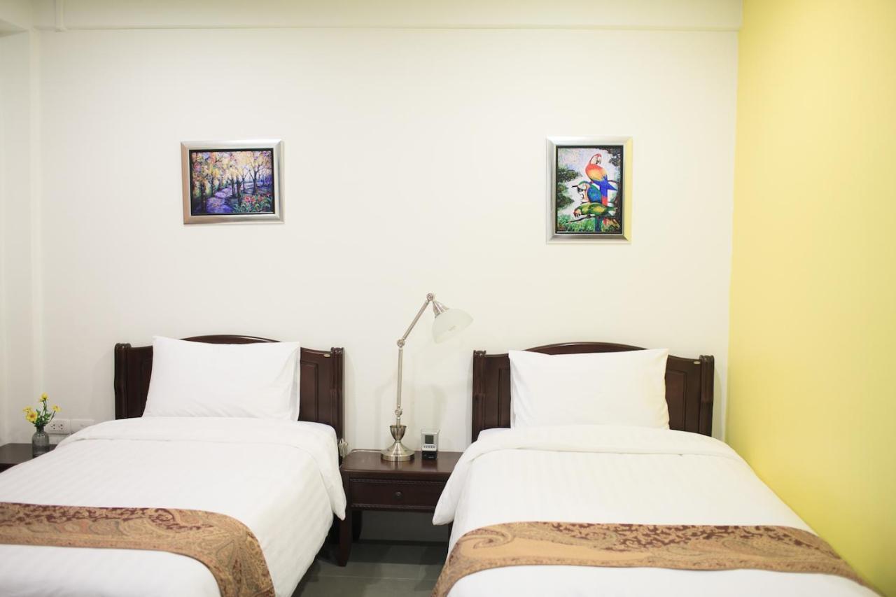 Su 22 Hotel Bangkok Buitenkant foto