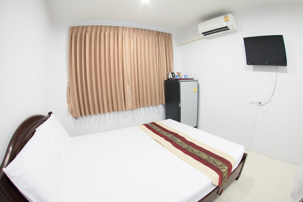 Su 22 Hotel Bangkok Buitenkant foto