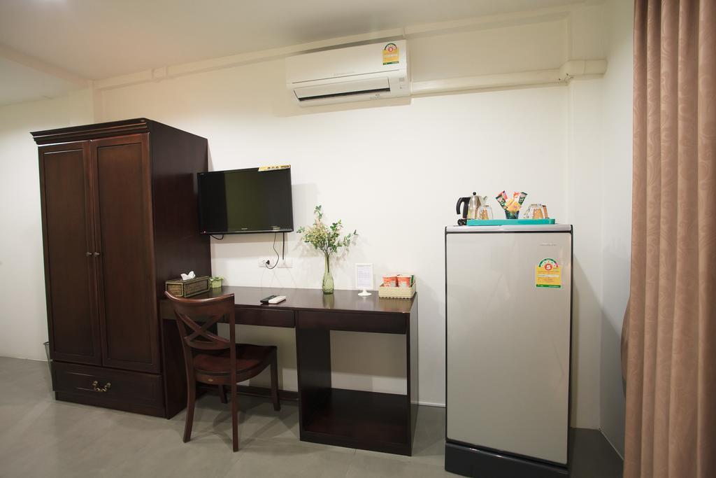 Su 22 Hotel Bangkok Buitenkant foto